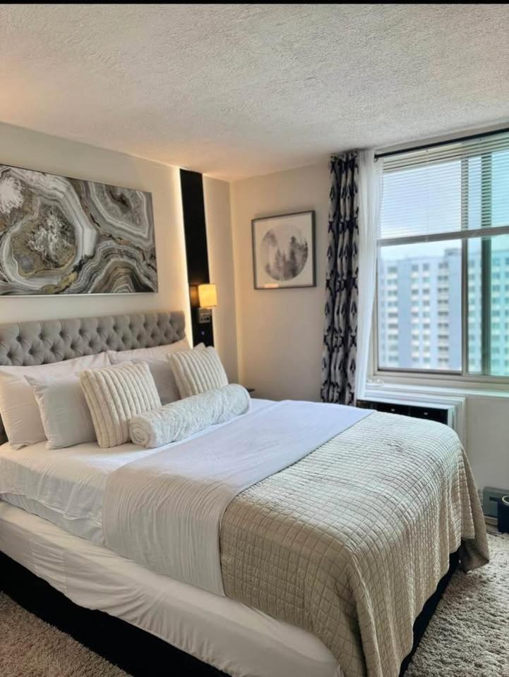 Pangsapuri New Chic & Cozy 1bd Near East River, Minutes From Park New York